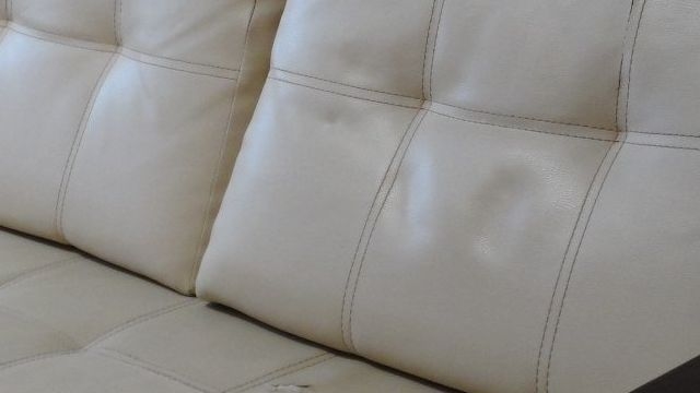 Мнения об угловом диване из кожзама