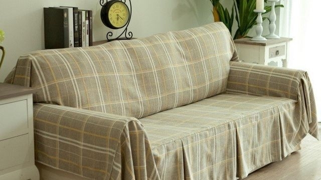 Накидка на диван: как украсить и защитить мебель