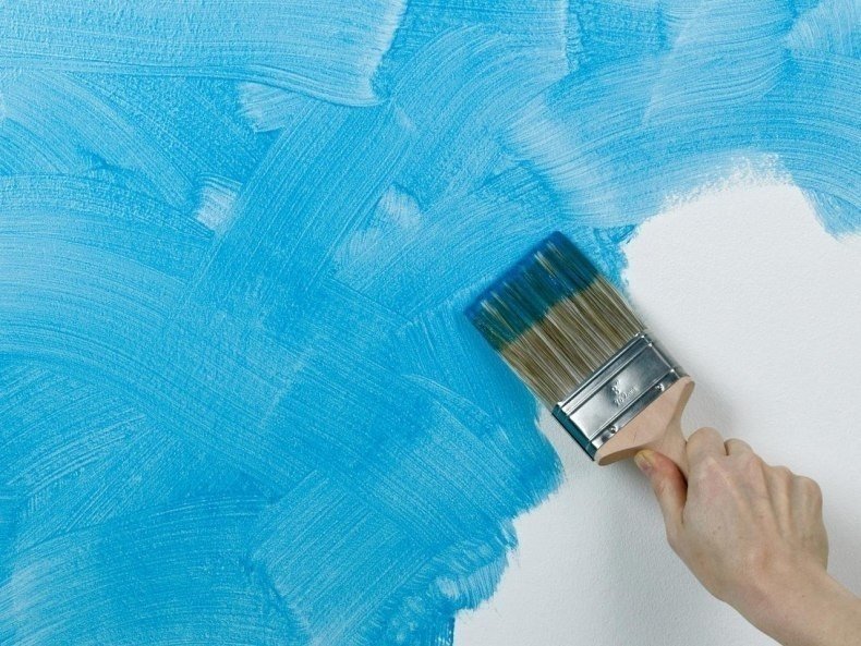 Покраска стен водоэмульсионкой с колером