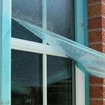 Как удалить защитную старую пленку с пластиковых окон своими руками: пошаговая инструкция, видео