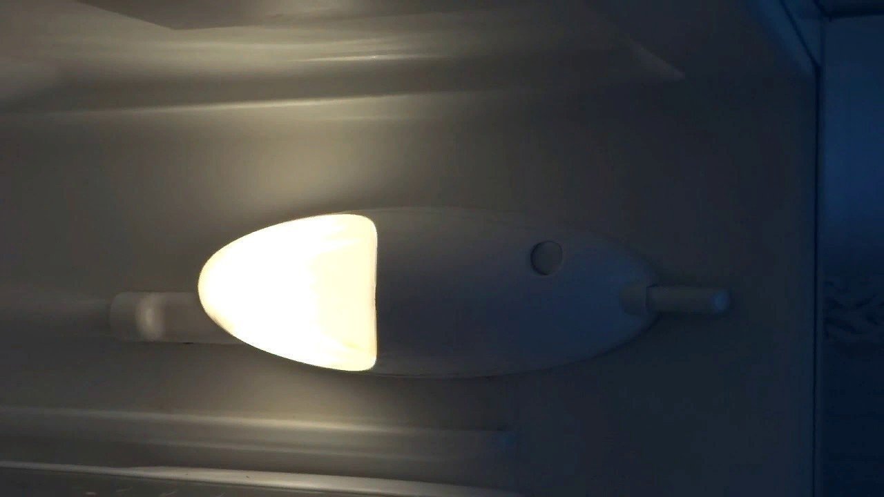 Холодильник индезит замена лампы освещения