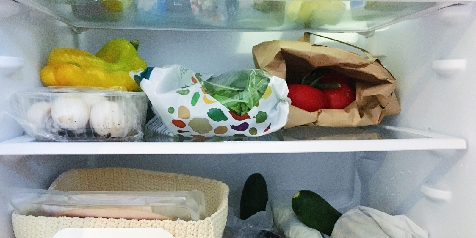 Какие продукты нельзя хранить в холодильнике