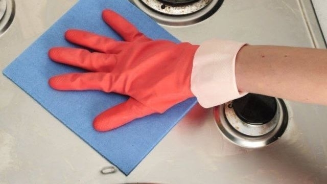 Чем очистить газовые конфорки. Чем отмыть газовую плиту в домашних условиях