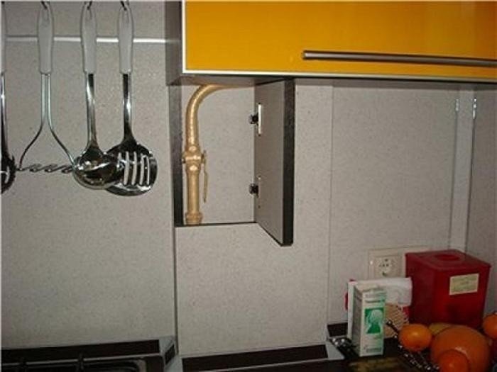 Спрятать газовую трубу на кухне