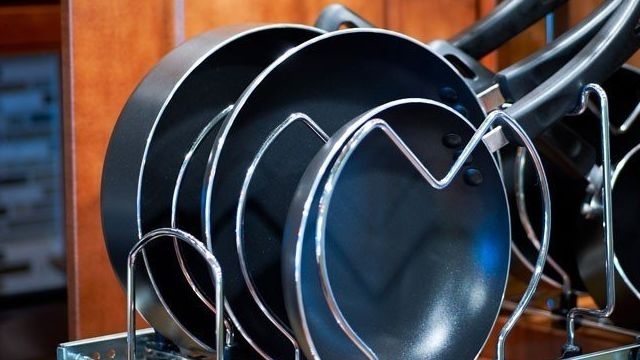 Как почистить сковородку? 7 способов
