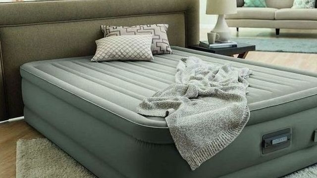 Как выбрать надувной матрас для сна?