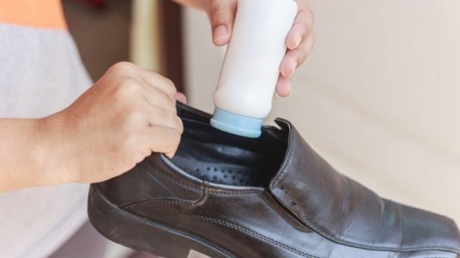 Народное средство от запаха в обуви