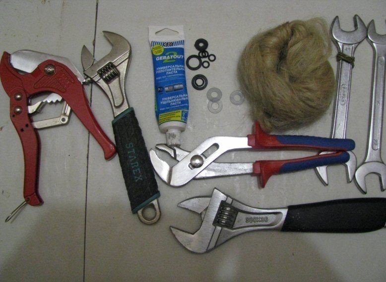 Ключи для слесаря сантехника