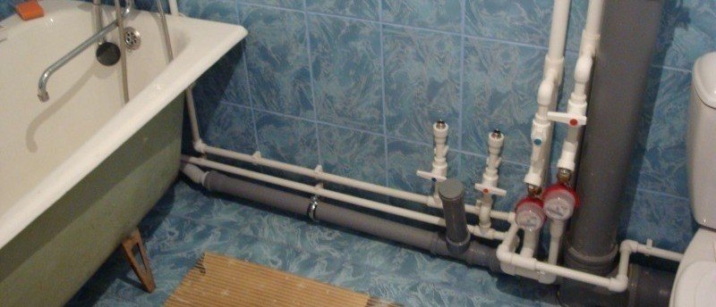Монтаж полипропиленовых труб для водопровода в ванной