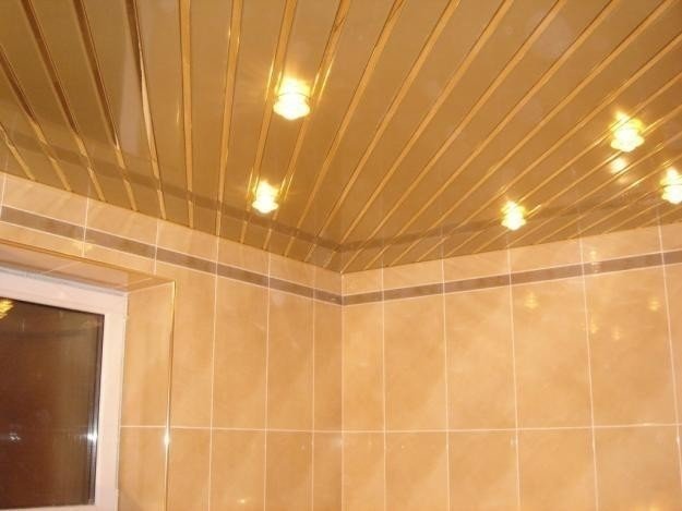 Потолки в ванной комнате варианты