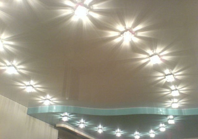 Светильники овалом на натяжном потолке