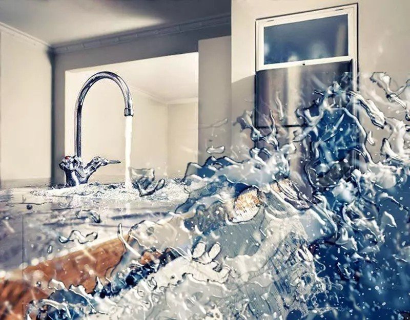 Протечка воды в квартире