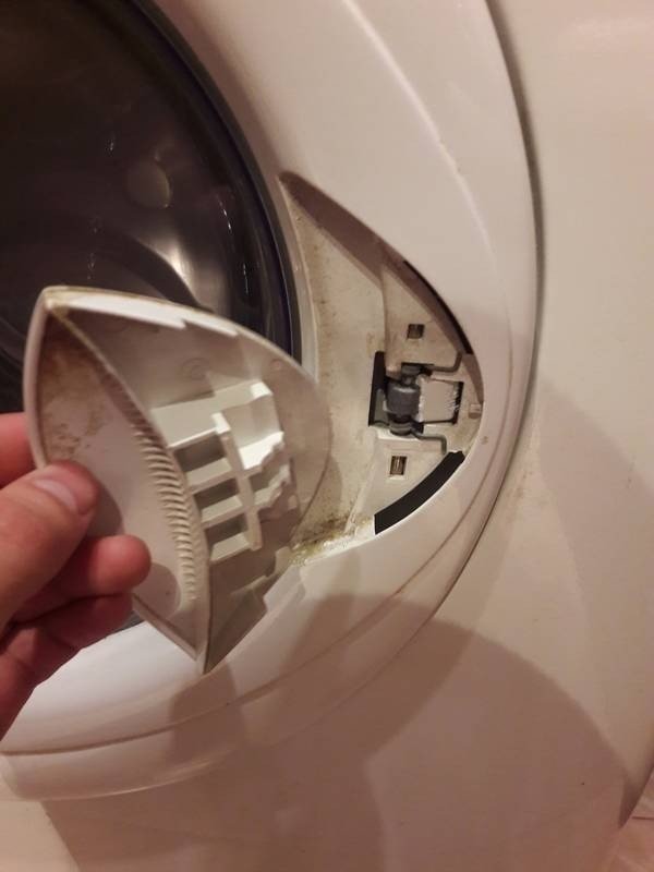 Аварийное открывание дверцы стиральной машинки аристон хотпоинт