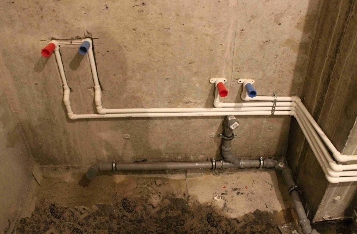 Разводка труб канализации в ванной